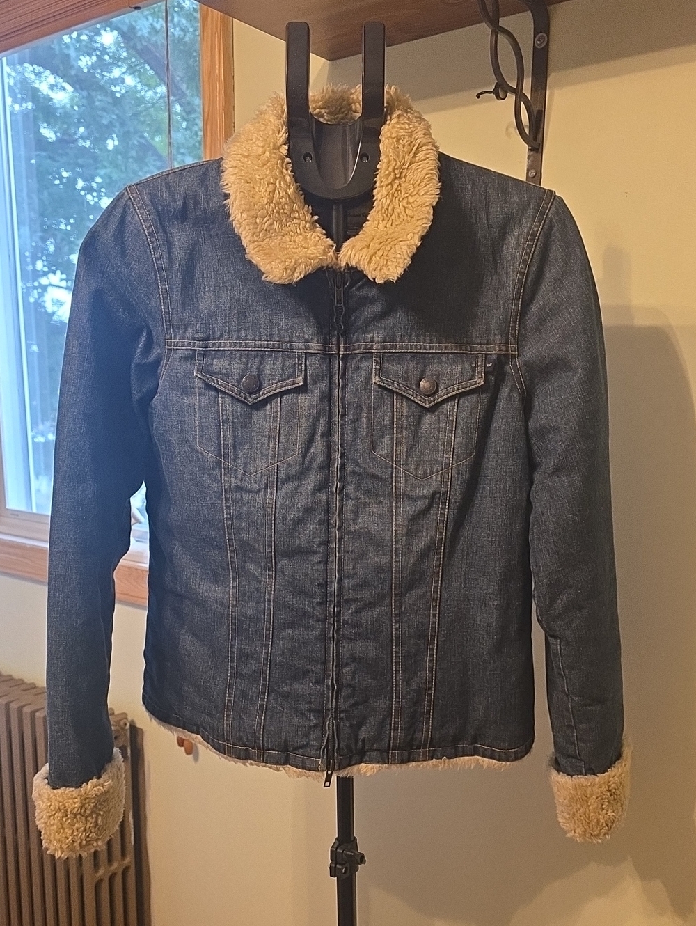 Abercrombie & Fitch Dark Blue Denim Jacket with Cream Faux Shearling